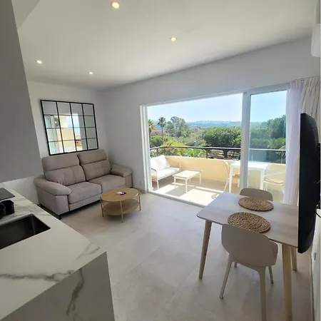 La Del Sol Apartment