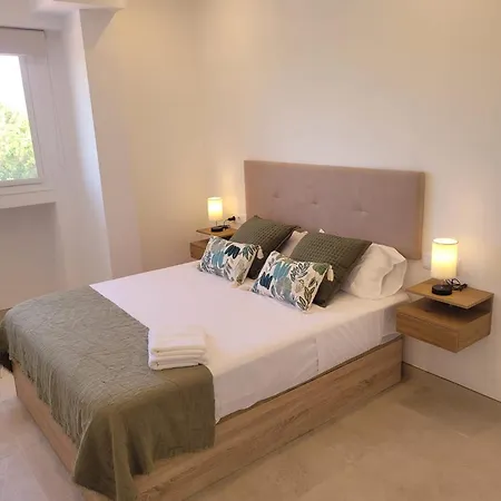 La Del Sol Apartment *